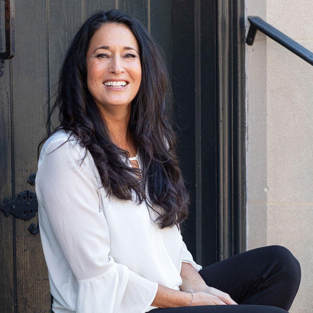 Rachel Gontkovic writing a blog article